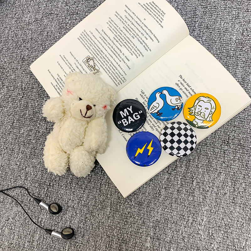 +LH5 BADGE